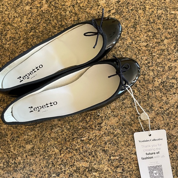 Sold - Picture 4 of 6